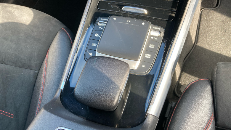 Mercedes-Benz GLB 200 AMG Line Premium 5dr 7G-Tronic Petrol Estate